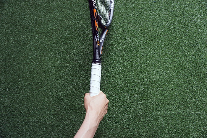テニスのラケットの持ち方を解説 持ち方1つでプレイの幅が広がる テニスナビ